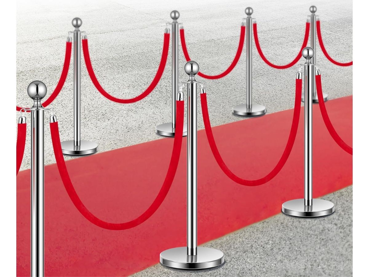 Rope & Stanchion – Indoor